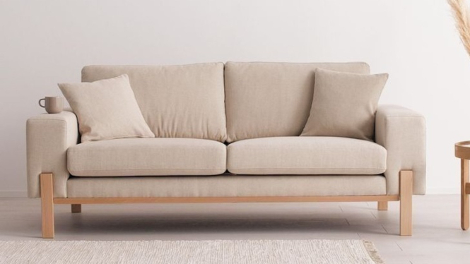 Sofa di rumah