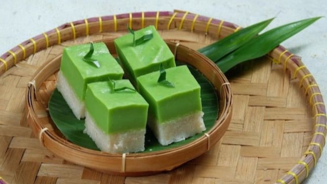 Kue talam pandan