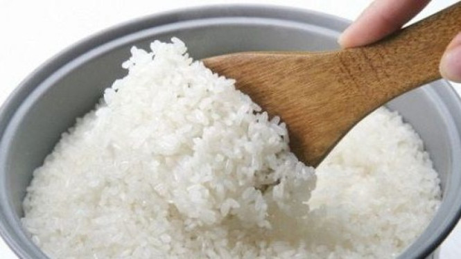 Memasak nasi