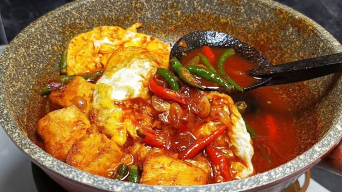 Telur Tahu nyemek pedas manis