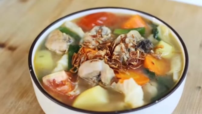 Sop Ayam Kuah Bening