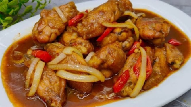 Ayam kecap buat sahur kesiangan