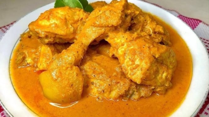 Gulai ayam khas Minang