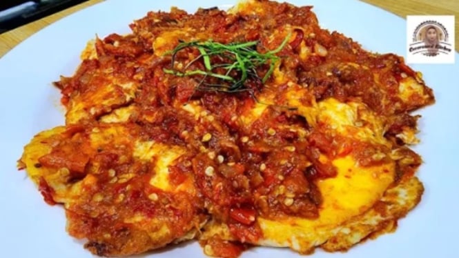 Telur Ceplok Sambal Terasi