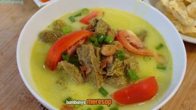 Soto kuning Bogor