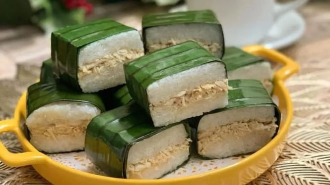 Lemper ayam