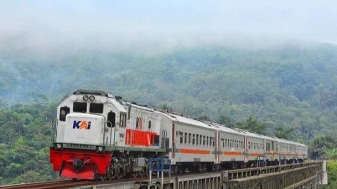 Kereta Api (foto ilustrasi).