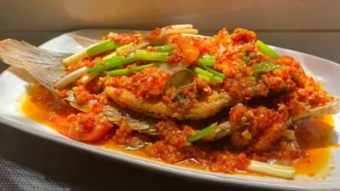 Ikan sambal pedas gurih