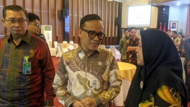 Kepala Diskominfo Subang dan Wamen Kominfo RI