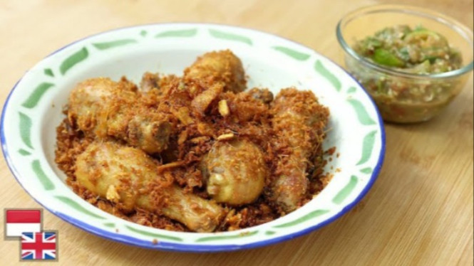 Ayam Ungkep Goreng Serundeng Bawang