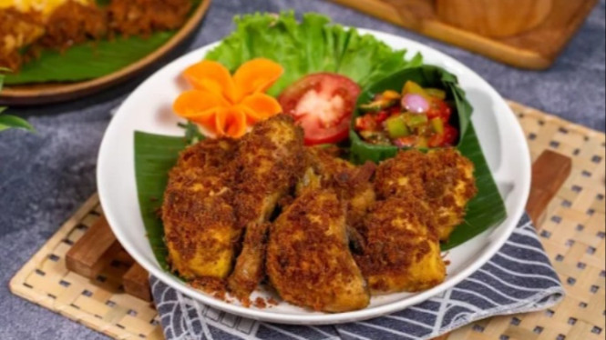 Ayam Goreng Lengkuas Sambal Limau