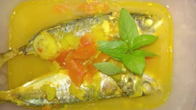 Ikan Selar Bumbu Kuning