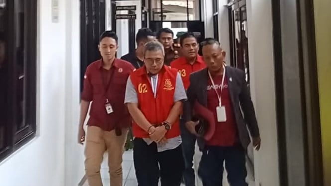 Dua tersangka digiring ke Lapas Subang