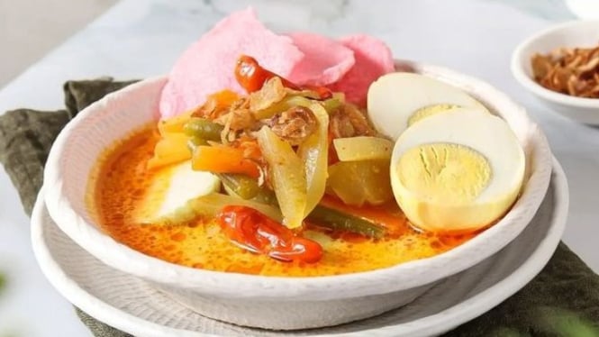 Lontong sayur