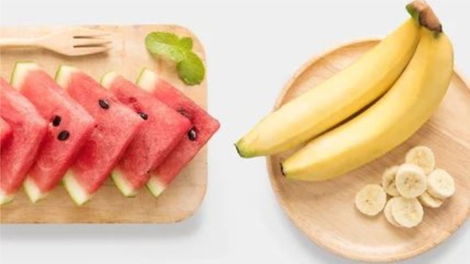 Pisang dan semangka