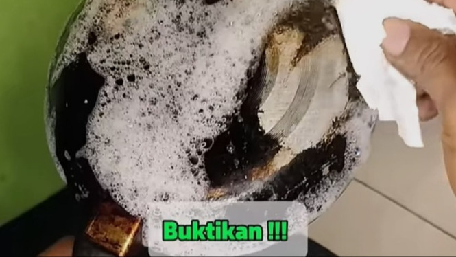 Bersihkan Panci Gosong