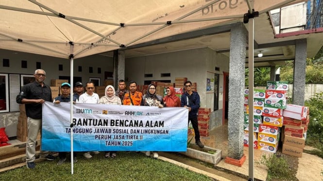 PJT II salurkan bantuan bencana pergerakan tanah di Purwakarta