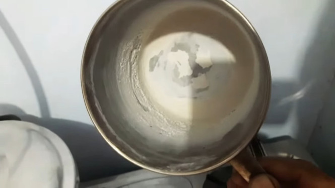 Kerak Kapur di Panci