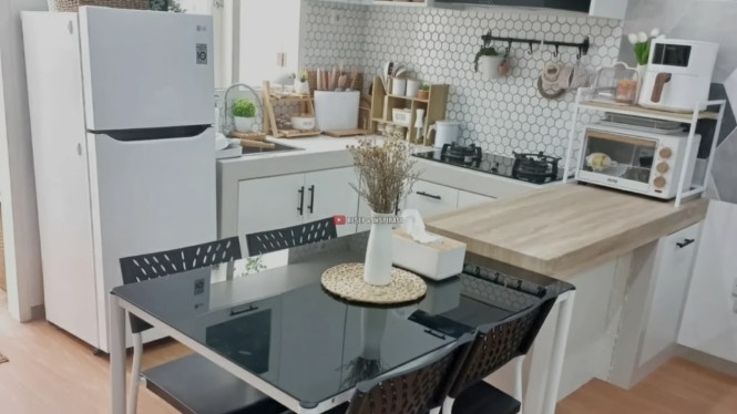 Dapur dan Meja Makan Bentuk U