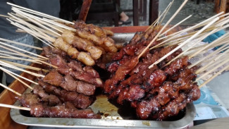 Menikmati Empuknya Sate Kambing Mbak Tun di Babadan Semarang