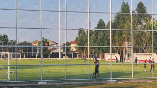 Polisi Jaga Ketat Latihan Timnas Jepang U17 di Lapangan Banyuanyar Solo