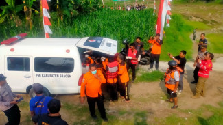 Tim SAR Temukan Lansia Tenggelam Saat Menyeberang Sungai Bengawan Solo di Sragen