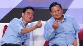 Survei Terbaru Poltracking: Prabowo-Gibran Unggul Atas Ganjar-Mahfud dan Anies-Muhaimin