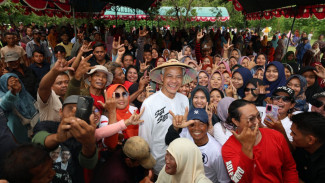 Ganjar Sentil Kredibilitas KPU Soal Dummy Surat Suara Hanya Dua Kolom