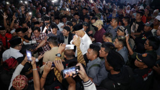 Ribuan Santri di Garut Doakan Ganjar jadi Presiden, Ganjar : Insentif Guru Ngaji Harus Dilasksanakan