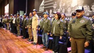 Ramai-ramai Jenderal Merapat ke Ganjar, Jangan Takut, Presiden Tak Bisa Intervensi !