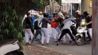 Kelompok Berseragam Sekolah di Semarang Terlibat Tawuran di Sore Hari