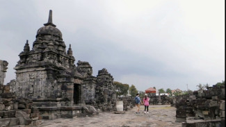Trik Wisata Murah, Naik Kereta Api AC dari Solo ke Candi Prambanan Cuma 8 Ribu