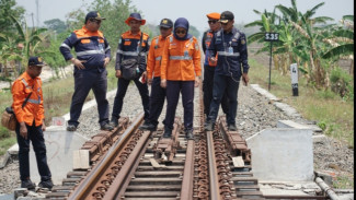 Begini Pengamanan Rel Kereta Api di Daop 4 Semarang pada Arus Mudik, 57 Petugas Ekstra Siaga Penuh