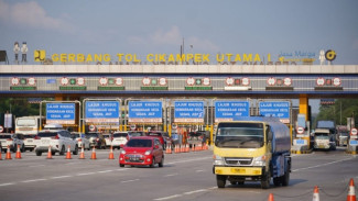 105 Ribu Kendaraan Tinggalkan Jakarta Melalui GT Cikampek Utama pada H-7 Hingga H-6 Lebaran