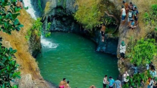 Main ke Curug Jeglong Kendal yang Menantang Adrenalin, Ada Kolam Air Terjun