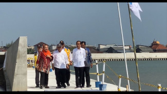 Presiden Jokowi Cek Proyek Tanggul Laut di Tambaklorok Semarang, Bakal Bisa Atasi Rob 30 Tahun