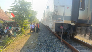 Kereta Api Argo Bromo Sambar Mobil di Grobogan Sampai Hancur, Begini Kondisi Penumpangnya