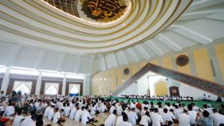 Keindahan Masjid Agung Jawa Tengah An Nuur Magelang yang Sudah Resmi Bisa Digunakan