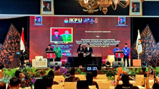 Ratusan Aparat Polres Semarang Jaga Ketat Debat Cabup - Cawabup Semarang