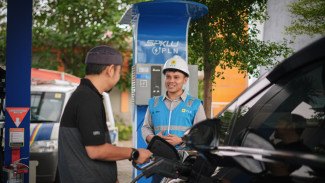 PLN Siagakan Ratusan SPKLU di Rest Area dan SPKLU Mobile Pada Libur Nataru di Jateng DIY