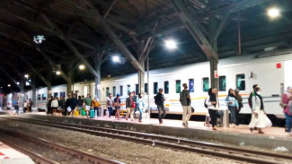 Hari Pertama Tahun 2025, KAI Daop 4 Semarang Berangkatkan 25 Ribu Penumpang