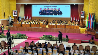 UNNES Semarang Kukuhkan 6 Guru Besar Baru