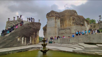 Ternyata Dekat, Wisata Tebing Breksi Cuma 15 Menit dari Stasiun Brambanan Klaten