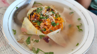 Resep Sop Matahari Khas Solo, Perpaduan Sop Daging Sapi Berbalut Telur Dadar