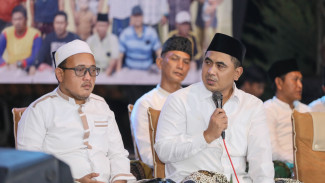 Taj Yasin Ajak Warga Demak ke Pemerintah Pusat Untuk Tuntaskan Penanganan Rob Bersama