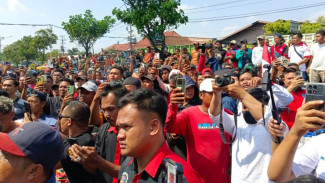 Ribuan Sopir Truk Demo Protes Aturan ODOL di Semarang, Jalan Tol Hingga Pantura Macet Total