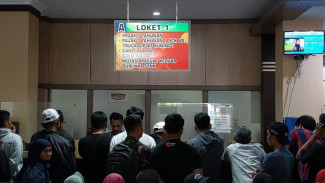 Hari Terakhir Pemutihan Denda Pajak Kendaraan, Antrain Panjang Terjadi Di Samsat Kab. Semarang