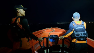 Badai Tiba-Tiba Hantam Pelabuhan Tanjung Emas, Dua Pemancing Tewas, Tiga Masih Hilang