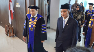 Hadiri Wisuda Politeknik PU, Menteri Dody Hanggodo Minta Lulusan Semangat Membangun Negeri