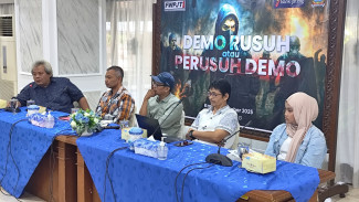 FWPJT Gelar Diskusi Menarik Tentang Demo Rusuh atau Perusuh Demo